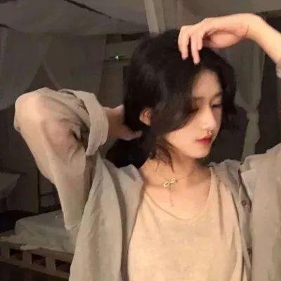 家有蛇仙美貌妻